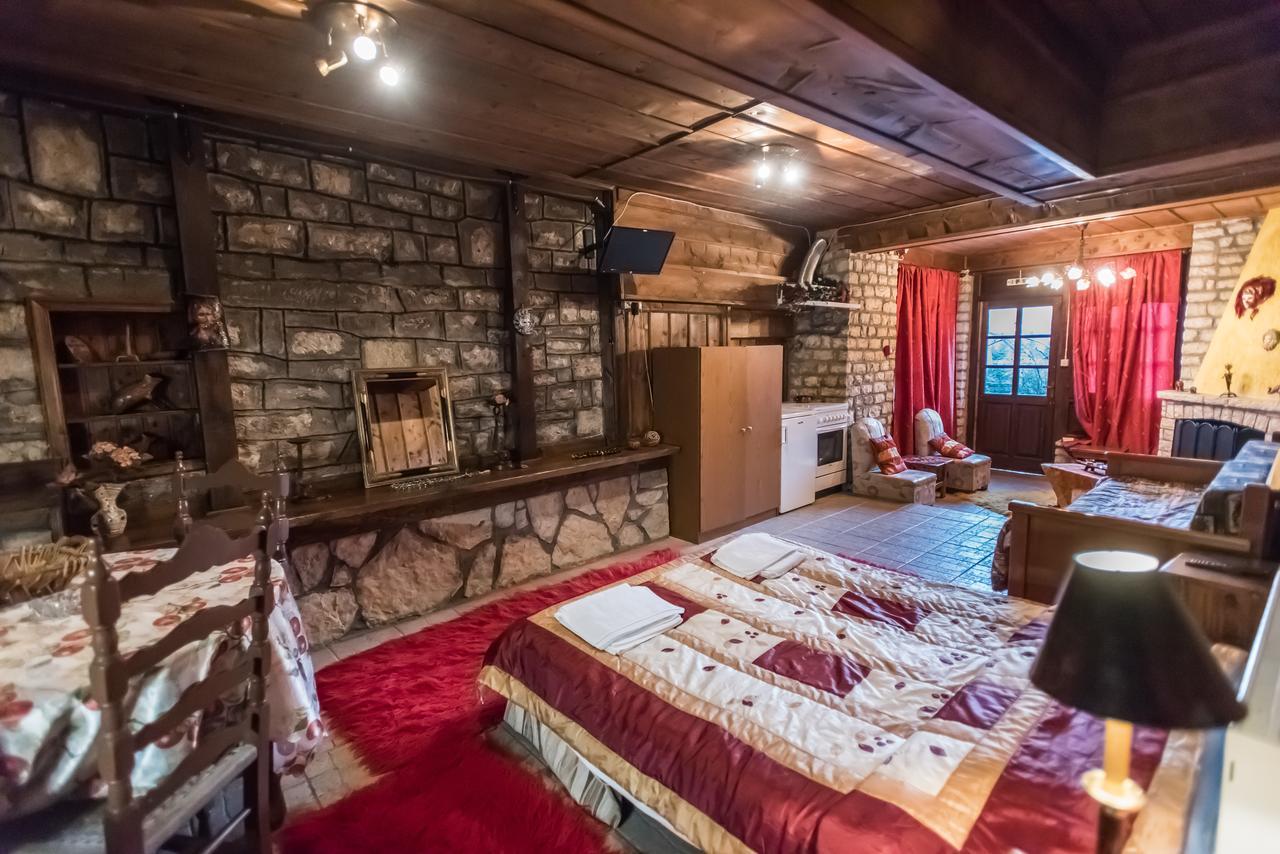 Mikrón Khoríon Elatos Rooms מראה חיצוני תמונה