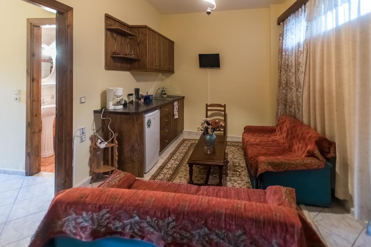 Mikrón Khoríon Elatos Rooms מראה חיצוני תמונה